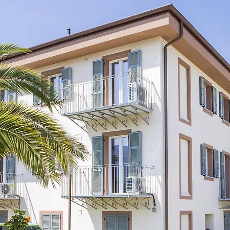 Mit Balkon Apartamento